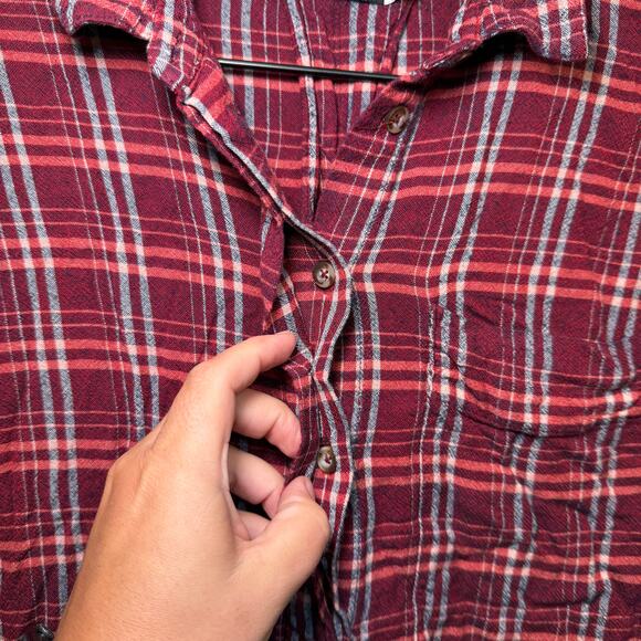 BDG Women's Button Plaid Flannel Tunic Shirt Maroon Red Size Small - Picture 4 of 9